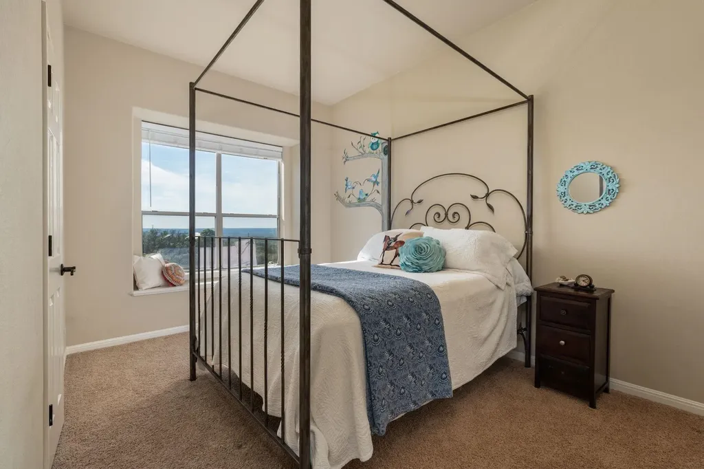 1130 Crownover Lane Round Mountain TX 78663
