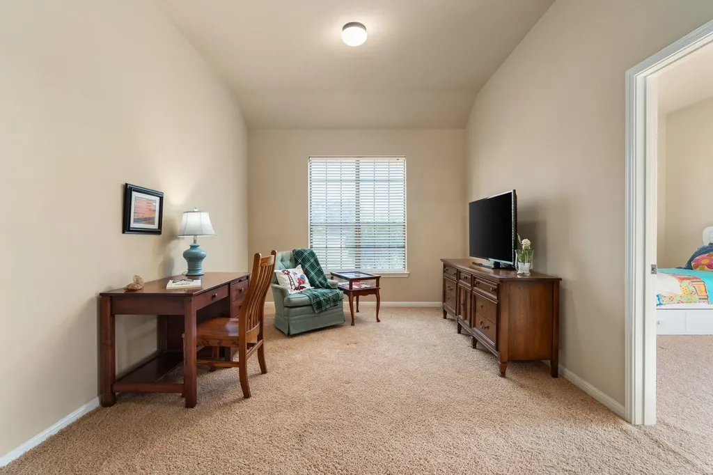 1130 Crownover Lane Round Mountain TX 78663