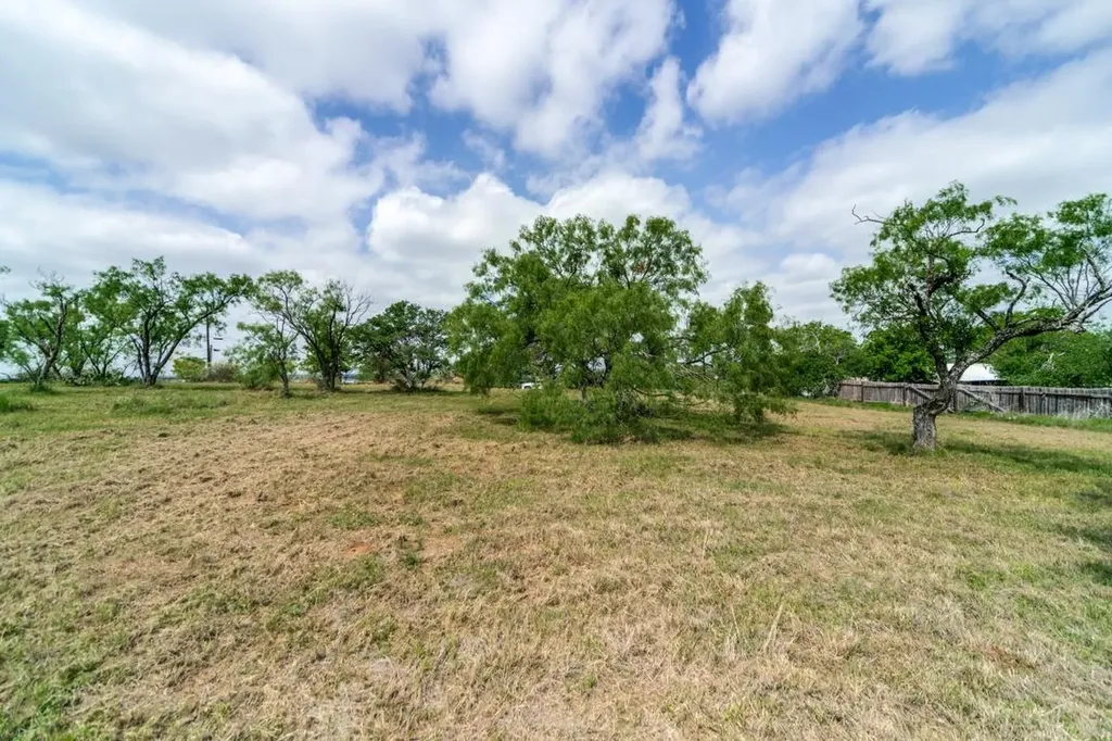 Tbd Vernon Avenue Llano TX 78643