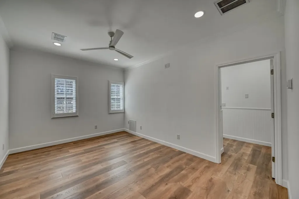 1016 Mccartney Kingsland TX 78639