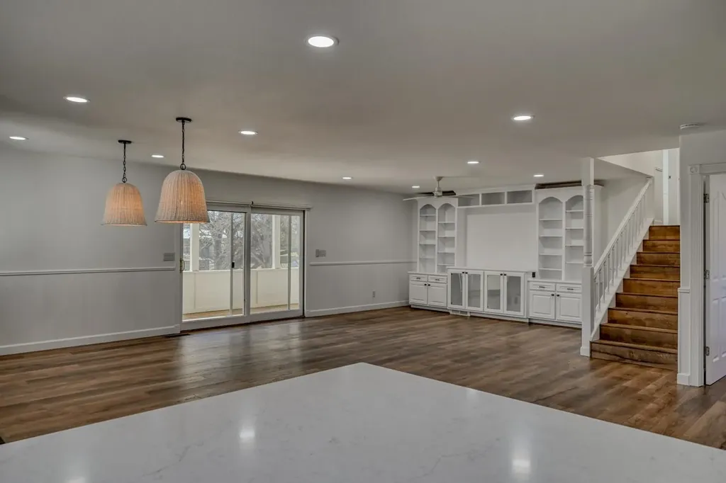 1016 Mccartney Kingsland TX 78639