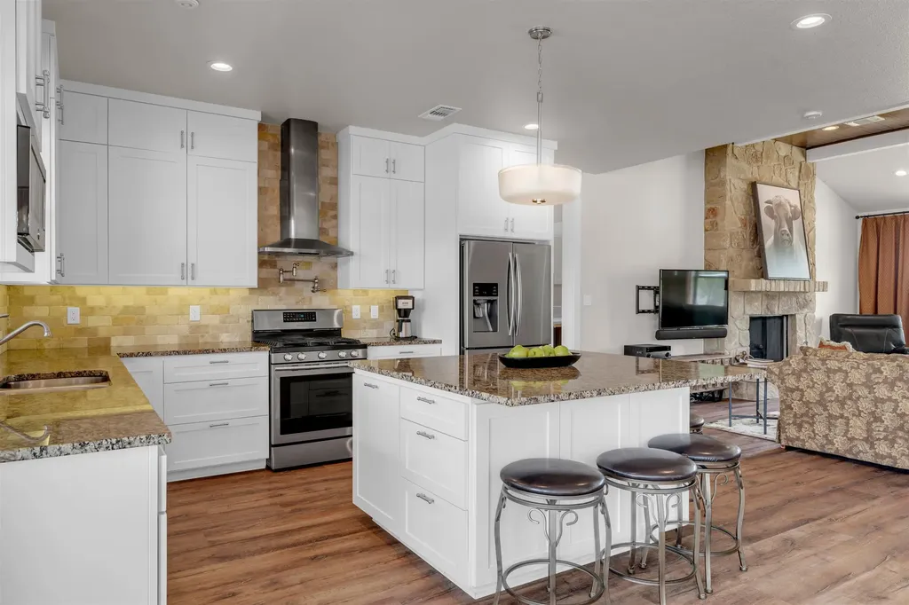 336 Park Lane Sunrise Beach TX 78643