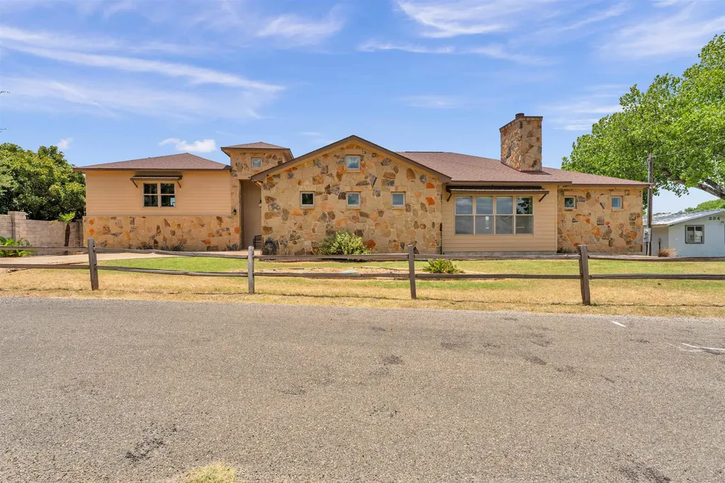 336 Park Lane Sunrise Beach TX 78643
