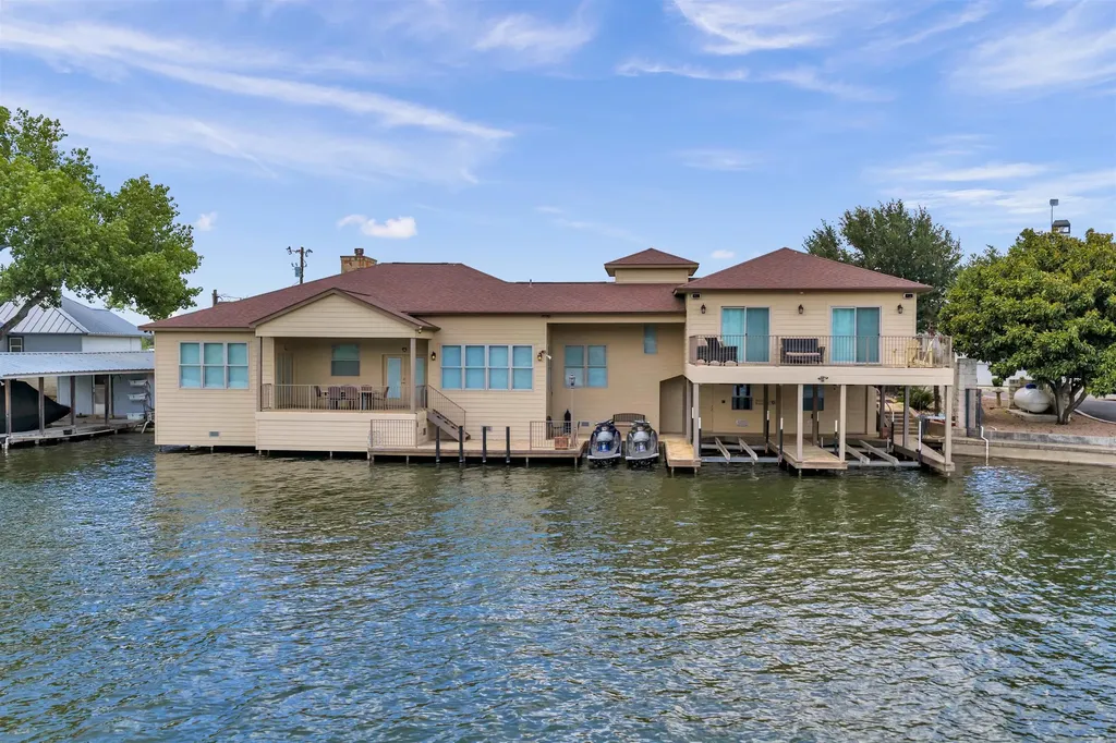 336 Park Lane Sunrise Beach TX 78643