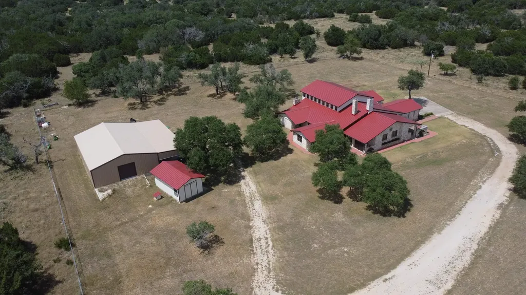 606 Fm 2340 Lampasas TX 76550