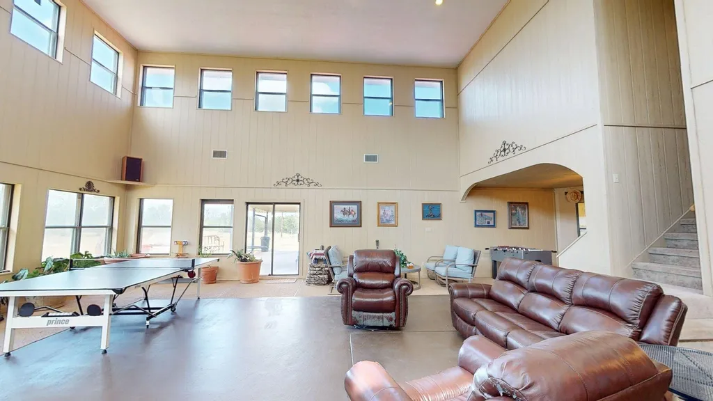 606 Fm 2340 Lampasas TX 76550
