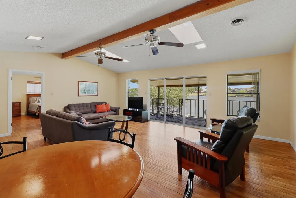 3000 River Oaks Drive Kingsland TX 78639