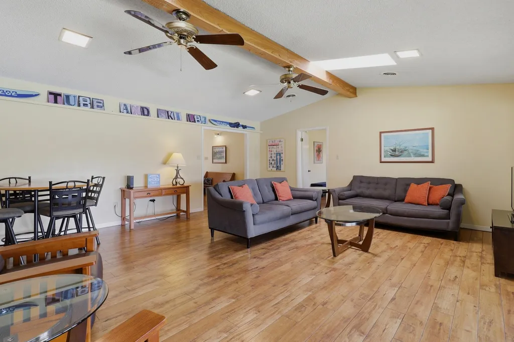 3000 River Oaks Drive Kingsland TX 78639