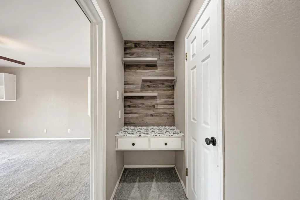 1202 Hi Stirrup #401 Horseshoe Bay TX 78657