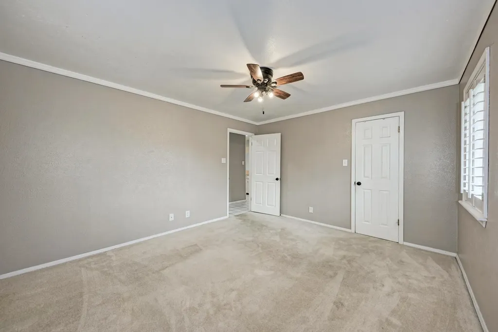 1202 Hi Stirrup #401 Horseshoe Bay TX 78657