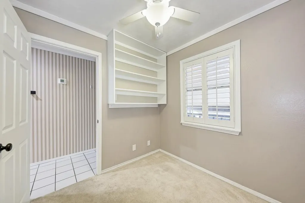1202 Hi Stirrup #401 Horseshoe Bay TX 78657