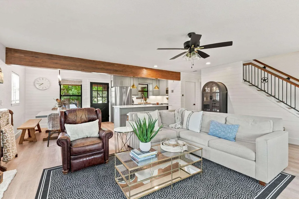312 Mountain View Sunrise Beach TX 78643