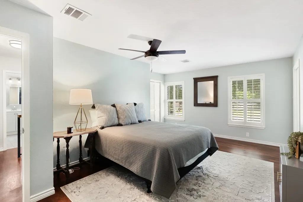 312 Mountain View Sunrise Beach TX 78643