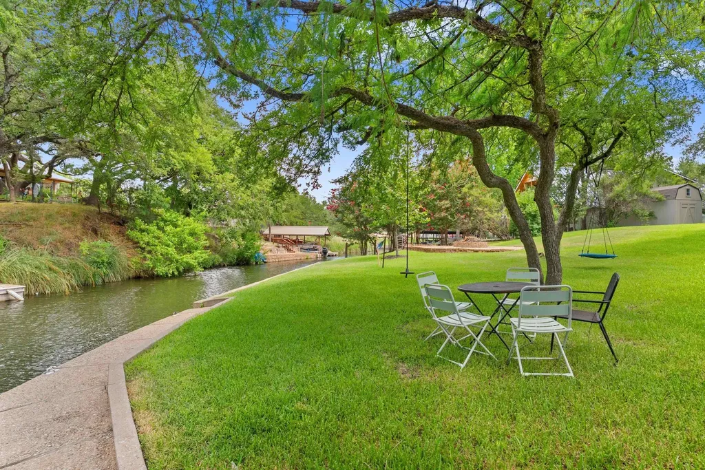 312 Mountain View Sunrise Beach TX 78643