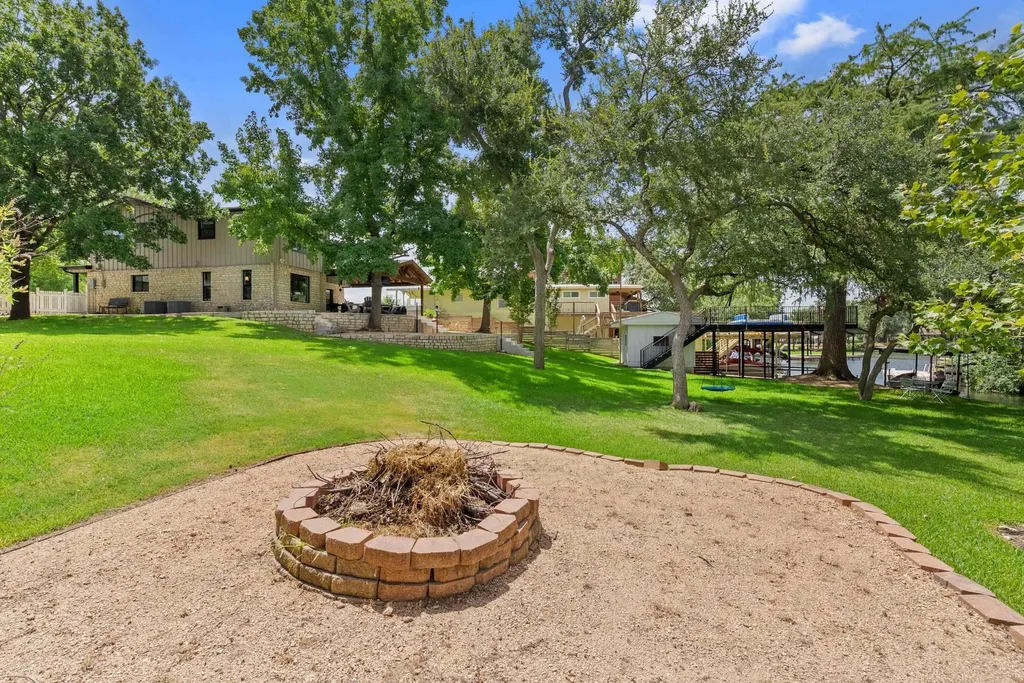 312 Mountain View Sunrise Beach TX 78643