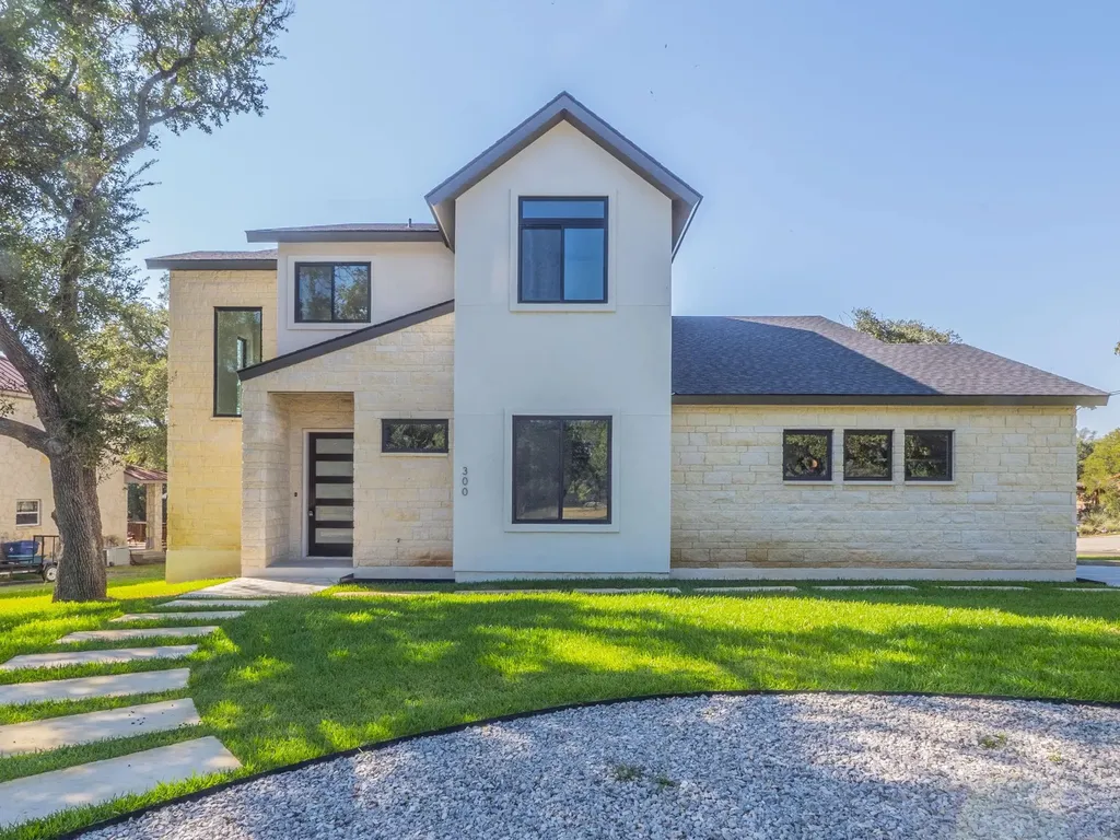 300 Deer Drive Sunrise Beach TX 78643