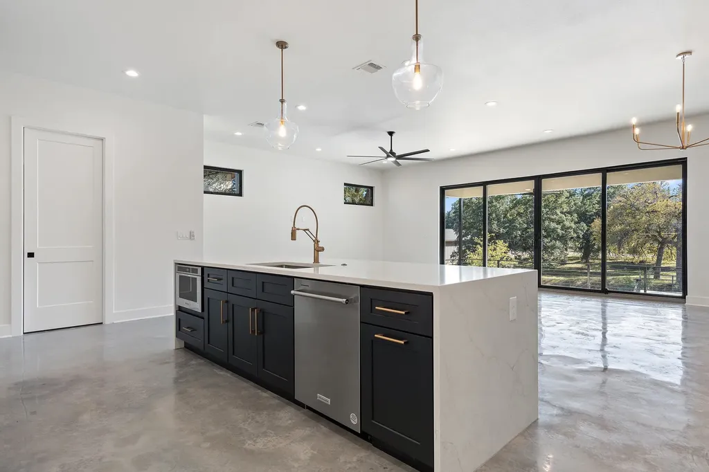 300 Deer Drive Sunrise Beach TX 78643