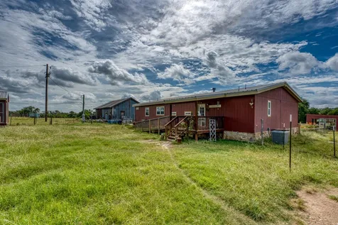 1315 Crossfire Trail Florence TX 76542