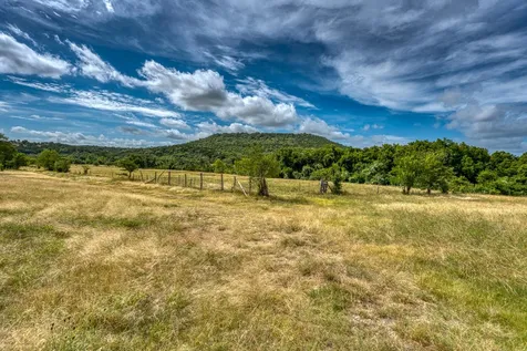 1315 Crossfire Trail Florence TX 76542