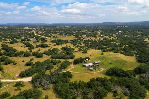 1315 Crossfire Trail Florence TX 76542