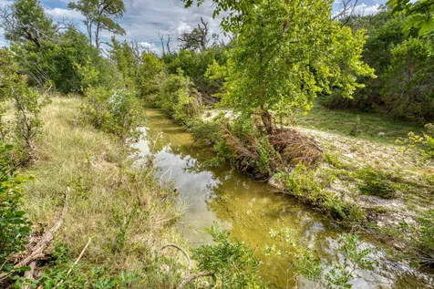 1315 Crossfire Trail Florence TX 76542