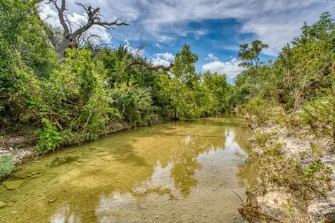 1315 Crossfire Trail Florence TX 76542