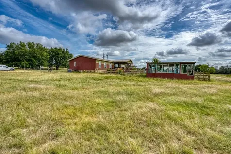 1315 Crossfire Trail Florence TX 76542