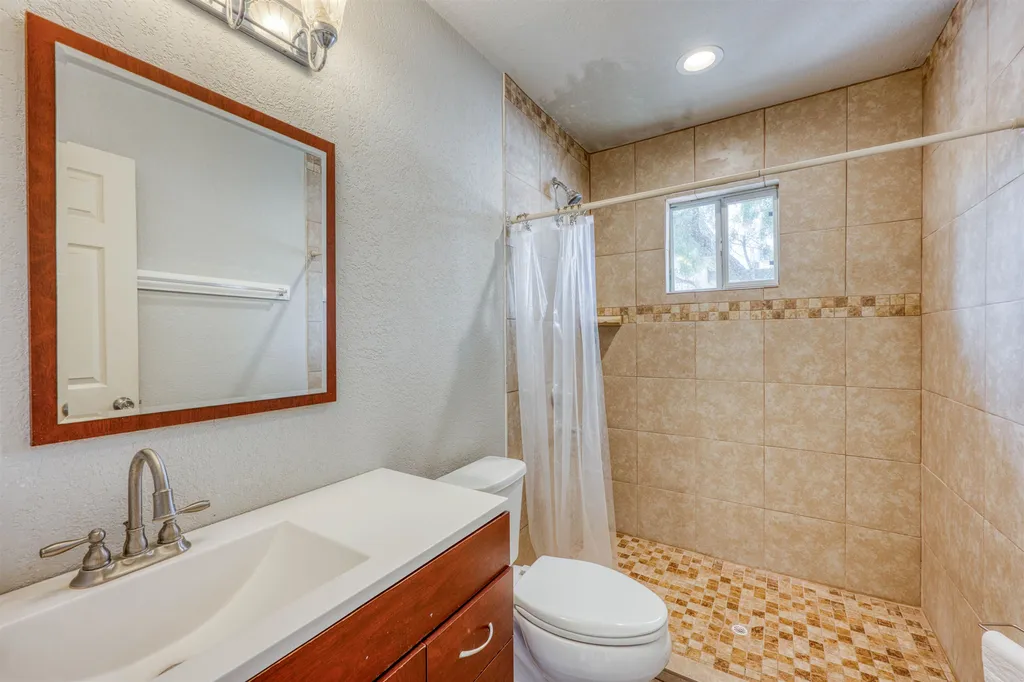412 Granite Shoals Drive Sunrise Beach TX 78643