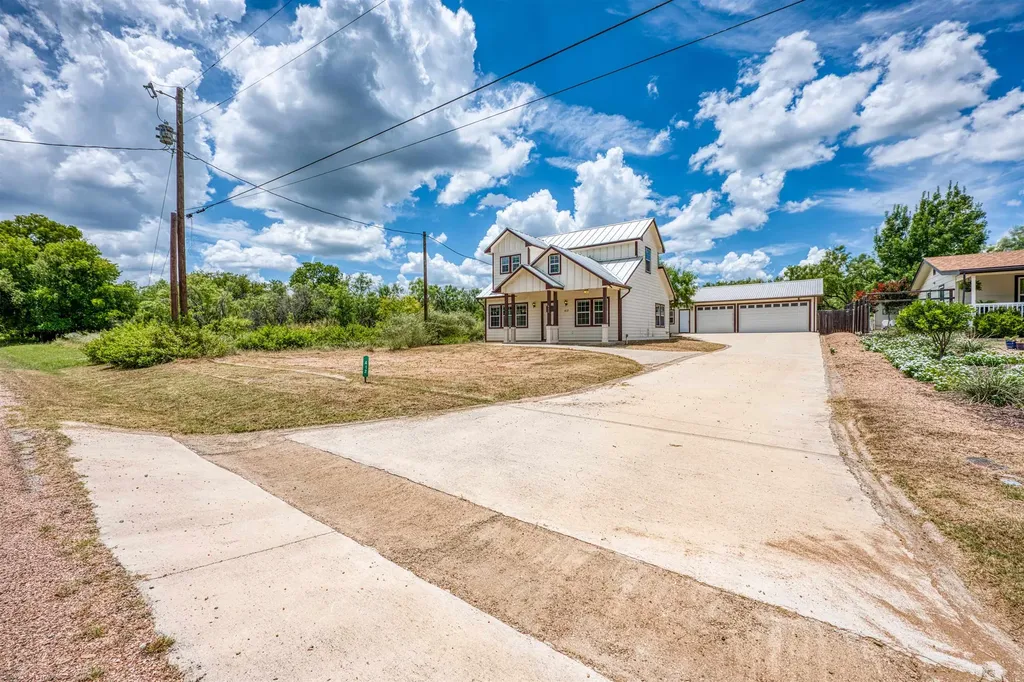 412 Granite Shoals Drive Sunrise Beach TX 78643