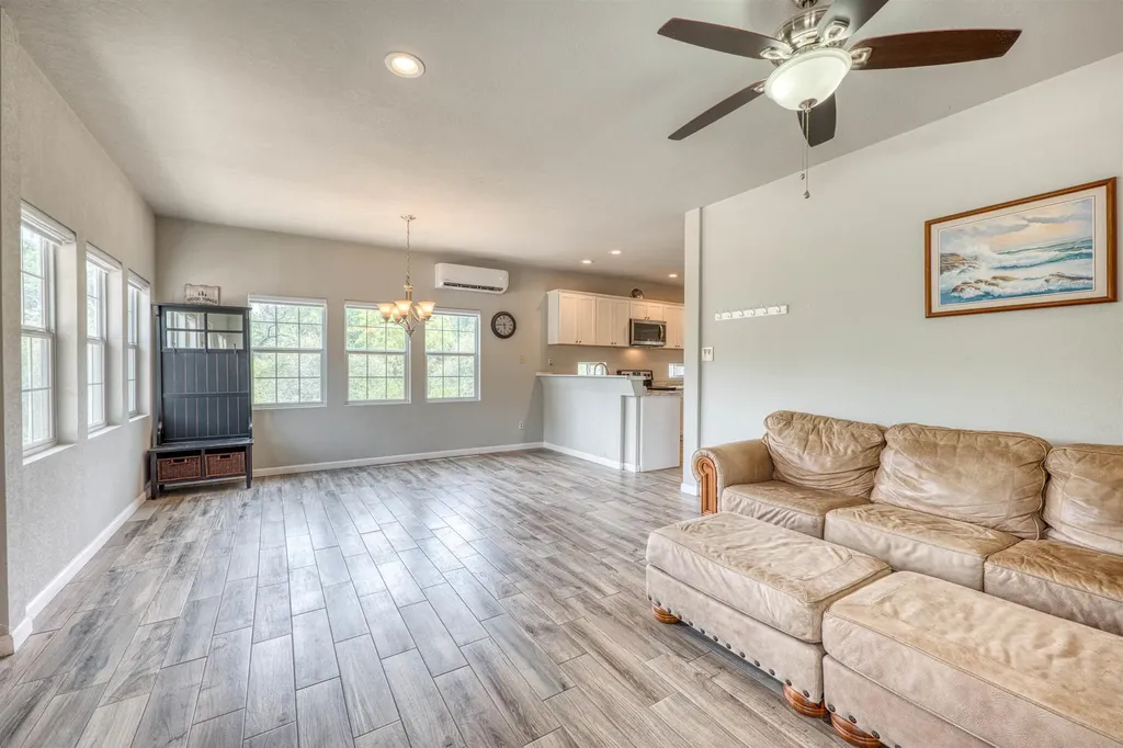 412 Granite Shoals Drive Sunrise Beach TX 78643
