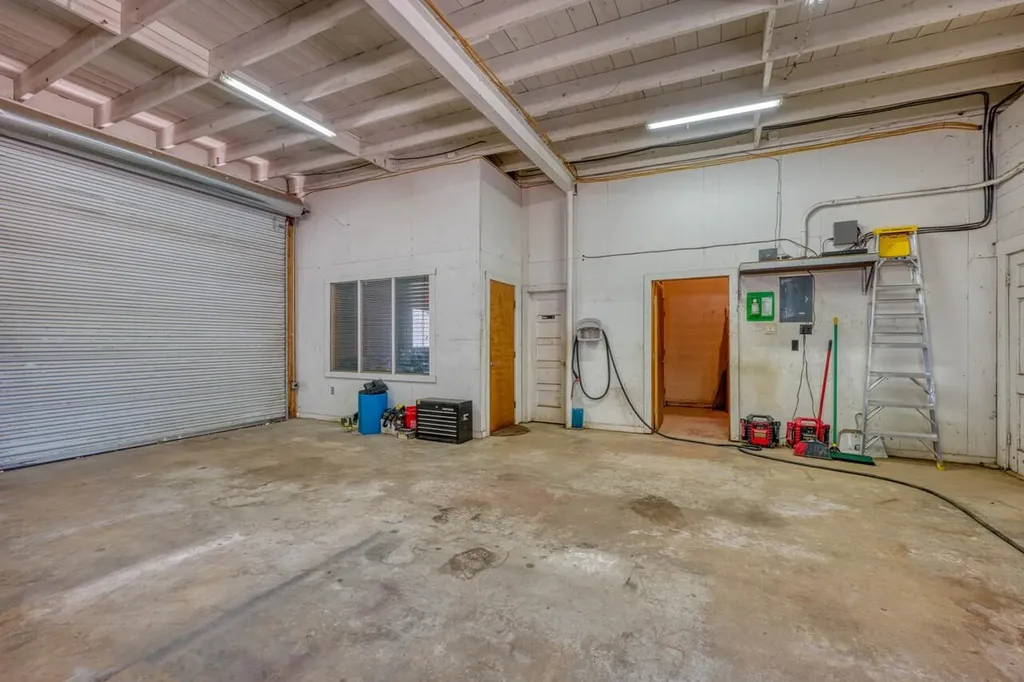 2810 W Ranch Road 1431 Kingsland TX 78639