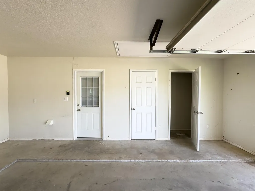 1202 E Wallace Street Llano TX 78643