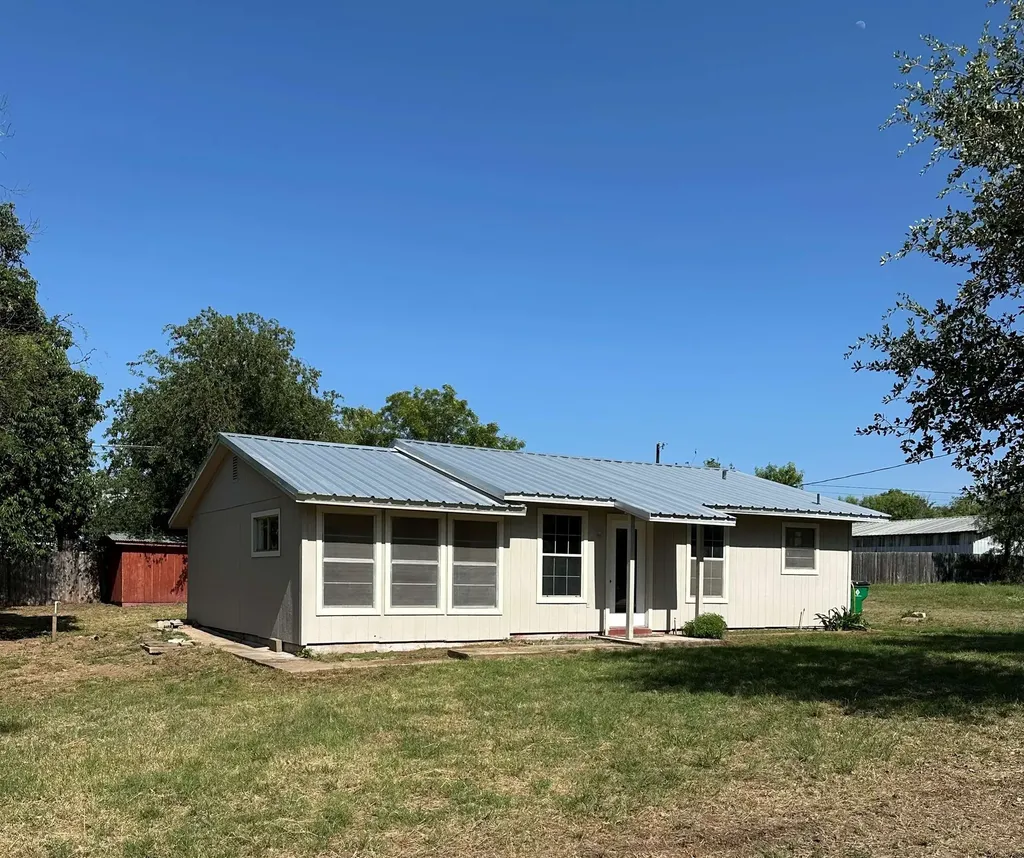 845 Aspen Cottonwood Shores TX 78657