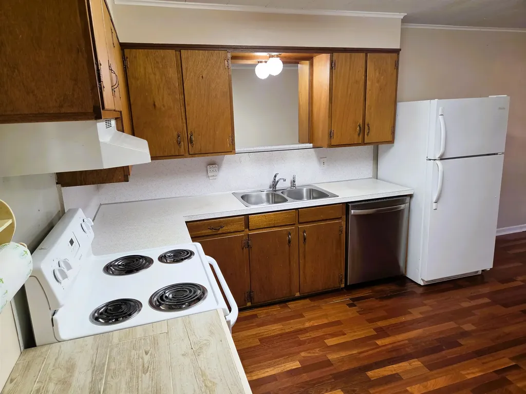 903 Wright Street Llano TX 78643