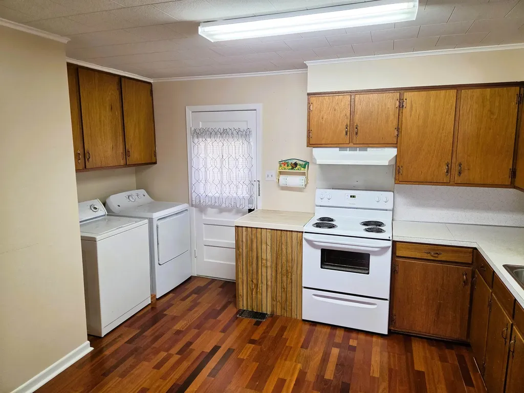 903 Wright Street Llano TX 78643