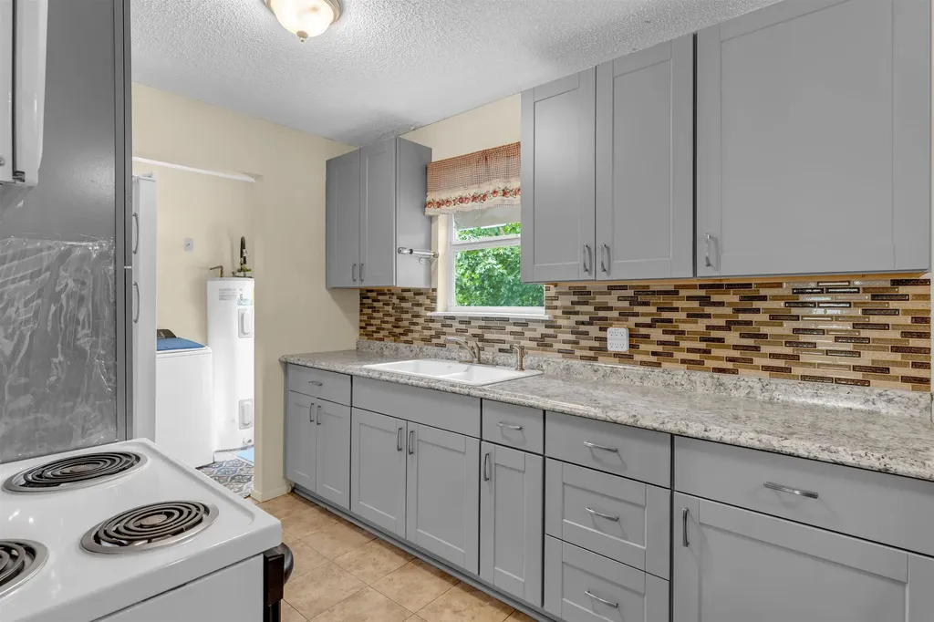 1607 Oatman Llano TX 78643