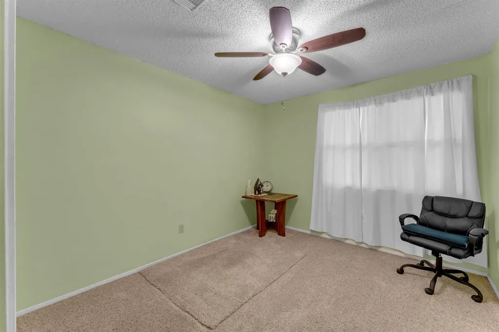 1607 Oatman Llano TX 78643
