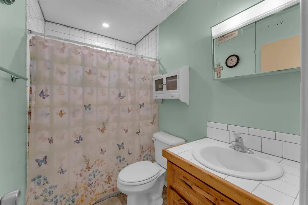 1607 Oatman Llano TX 78643