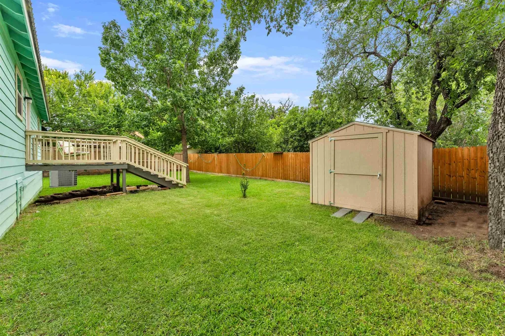 1607 Oatman Llano TX 78643