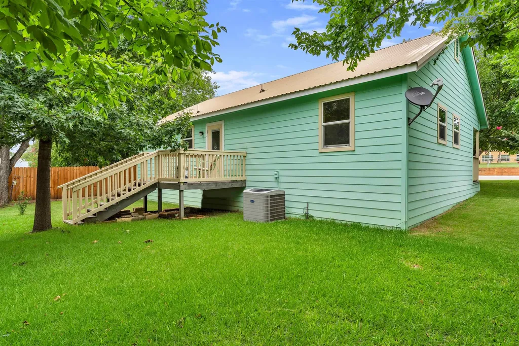 1607 Oatman Llano TX 78643