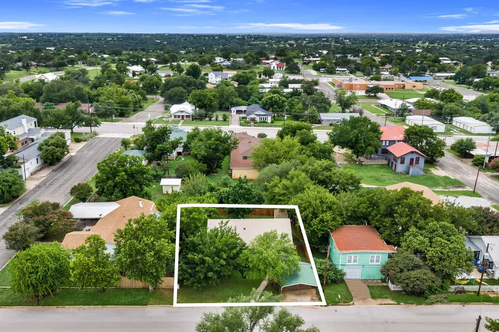 1607 Oatman Llano TX 78643