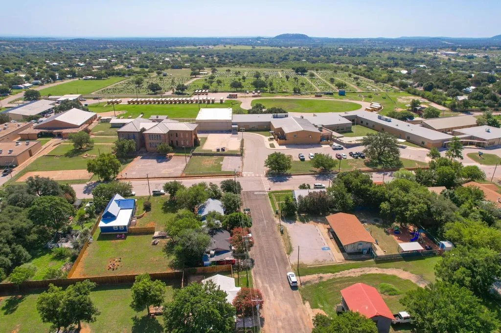 103 E Lampasas Street Llano TX 78643
