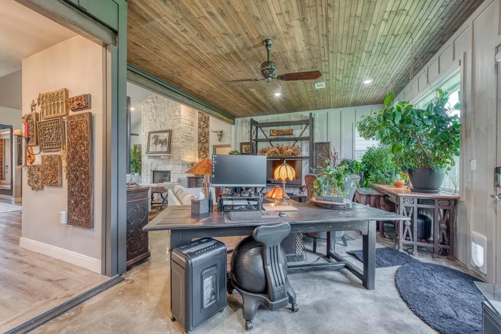 108 Lakecliff Drive Kingsland TX 78639