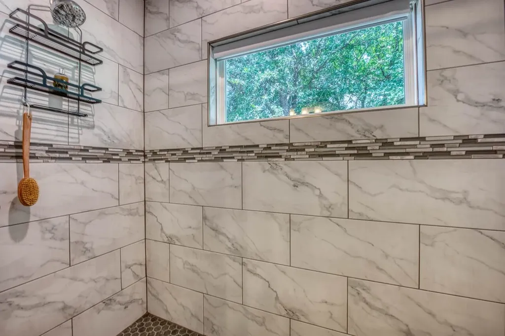 108 Lakecliff Drive Kingsland TX 78639
