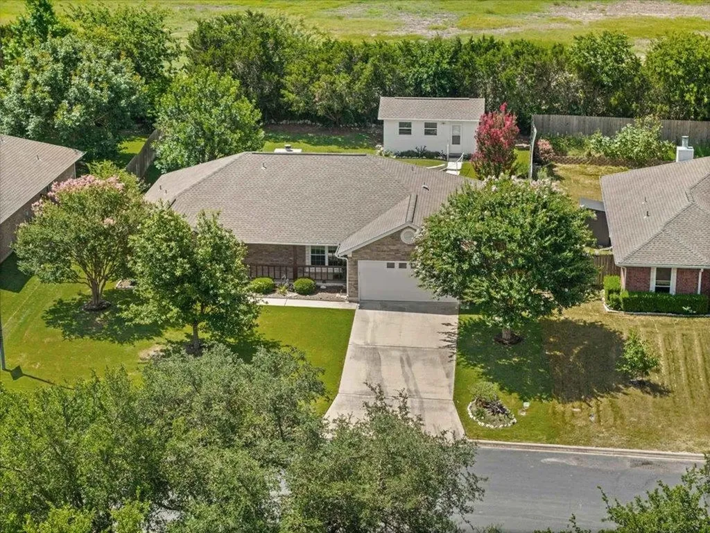 1601 E Johnson St Street Burnet TX 78611