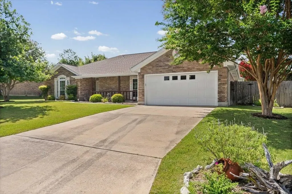 1601 E Johnson St Street Burnet TX 78611