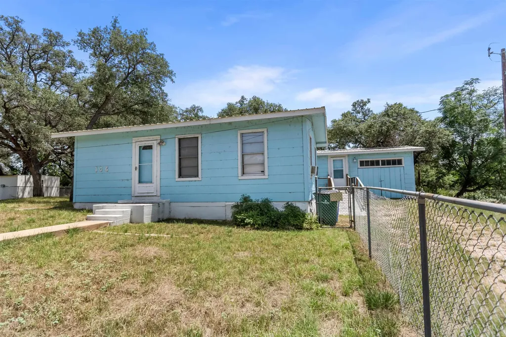 106 Beach Drive Sunrise Beach TX 78643