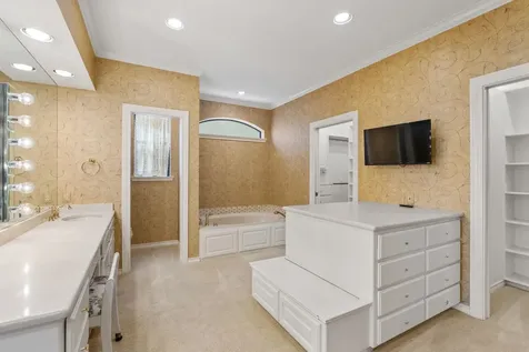 1303 The Cape Horseshoe Bay TX 78657