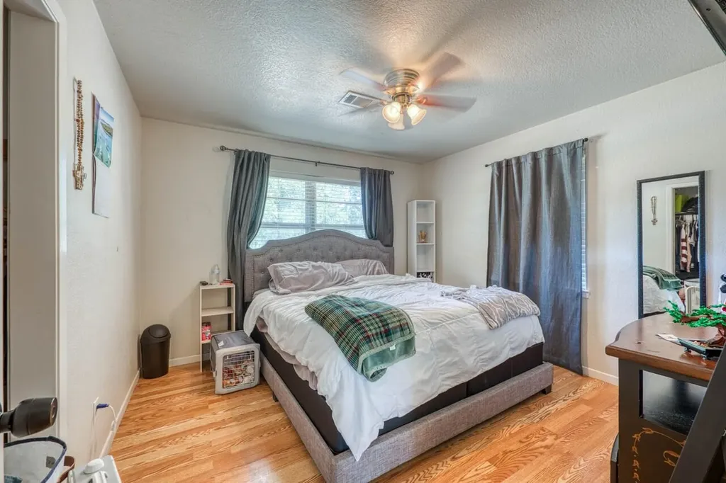 1928 Ridgeview Kingsland TX 78639
