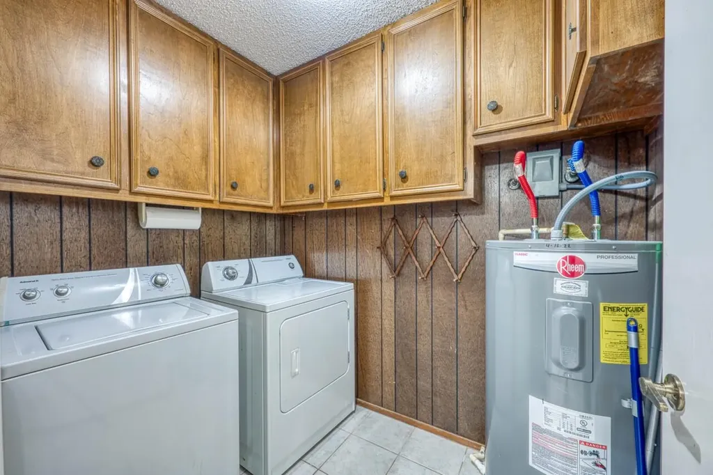 1928 Ridgeview Kingsland TX 78639